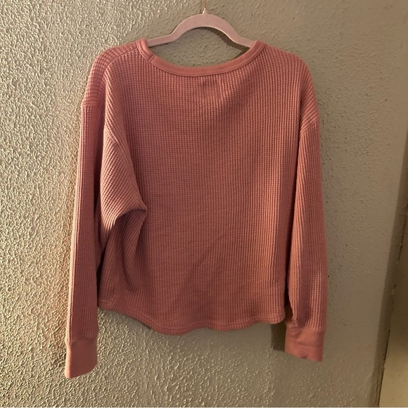 GAP Sweats Waffle Knit Rose Sweatshirt Women's Size L Thermal Layering Winter - Picture 3 of 8